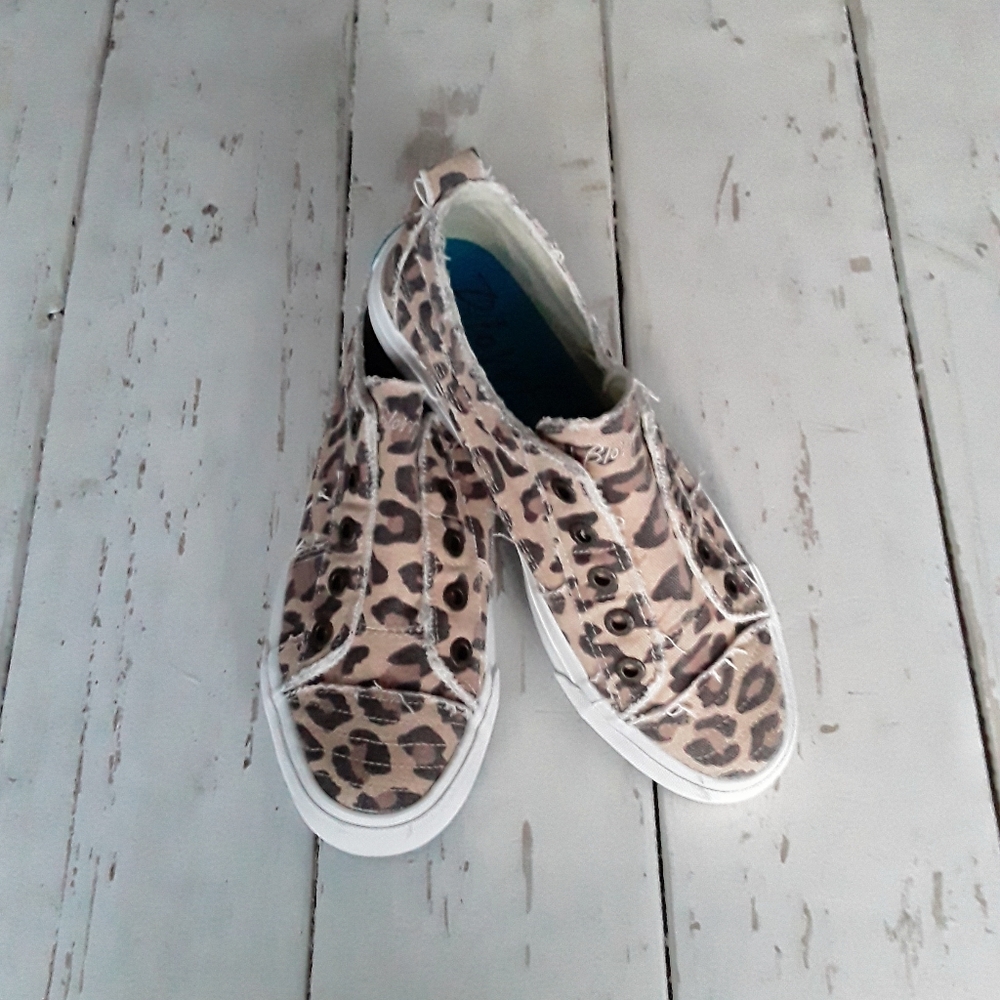 Play Sneakers by Blowfish